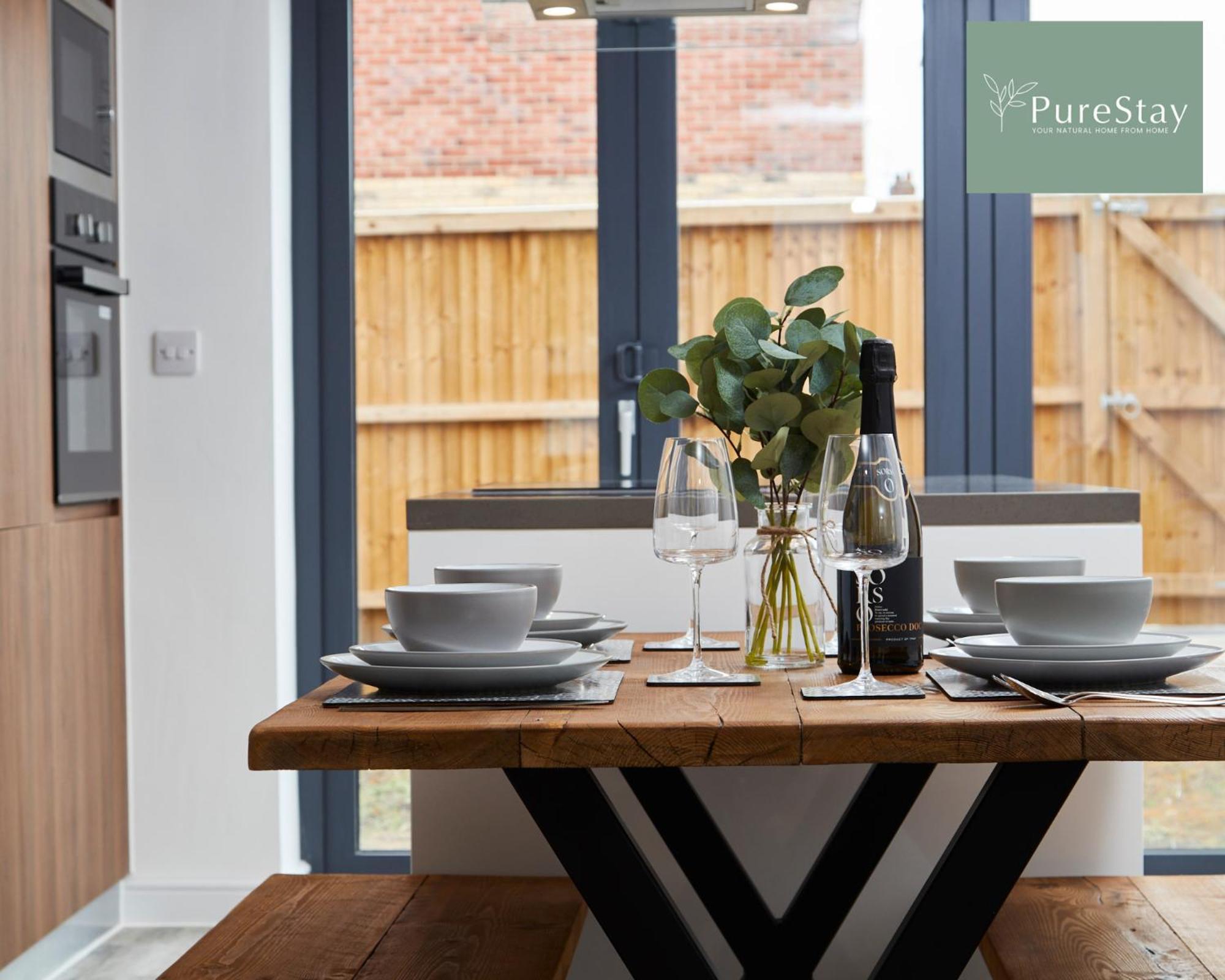 Stunning 5 Bed Manchester House With Parking By Purestay Short Lets & Serviced Accommodation Zewnętrze zdjęcie