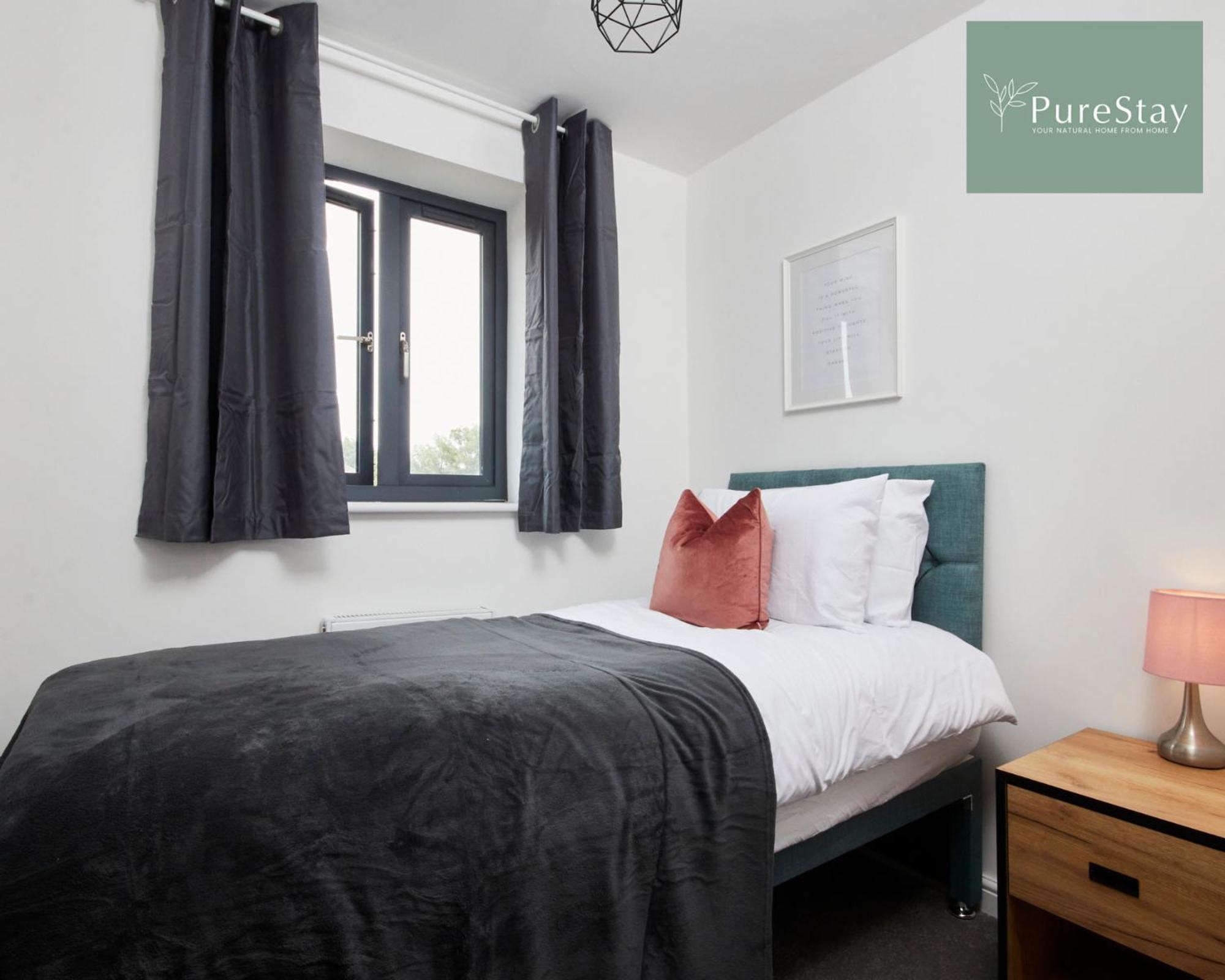 Stunning 5 Bed Manchester House With Parking By Purestay Short Lets & Serviced Accommodation Zewnętrze zdjęcie