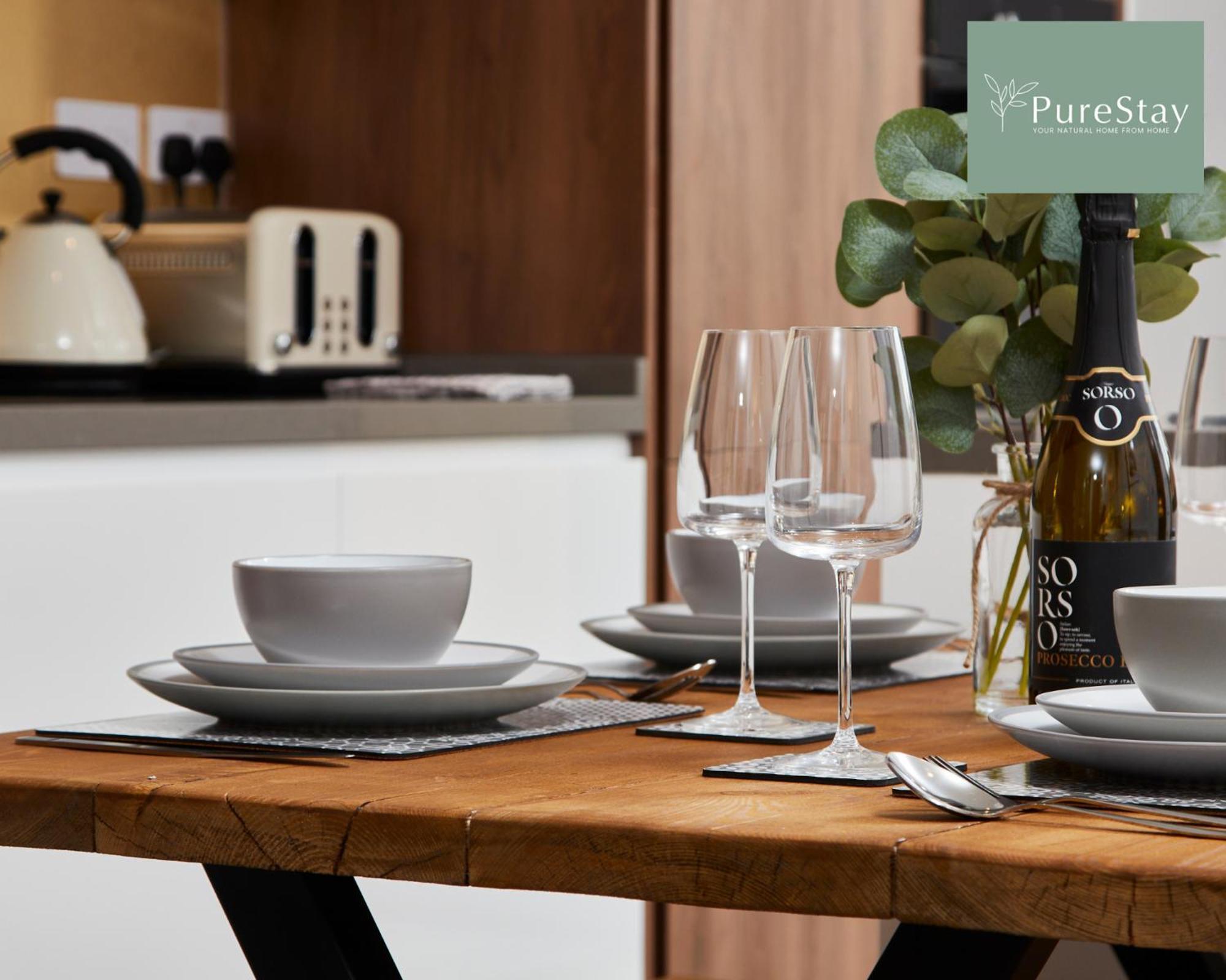 Stunning 5 Bed Manchester House With Parking By Purestay Short Lets & Serviced Accommodation Zewnętrze zdjęcie